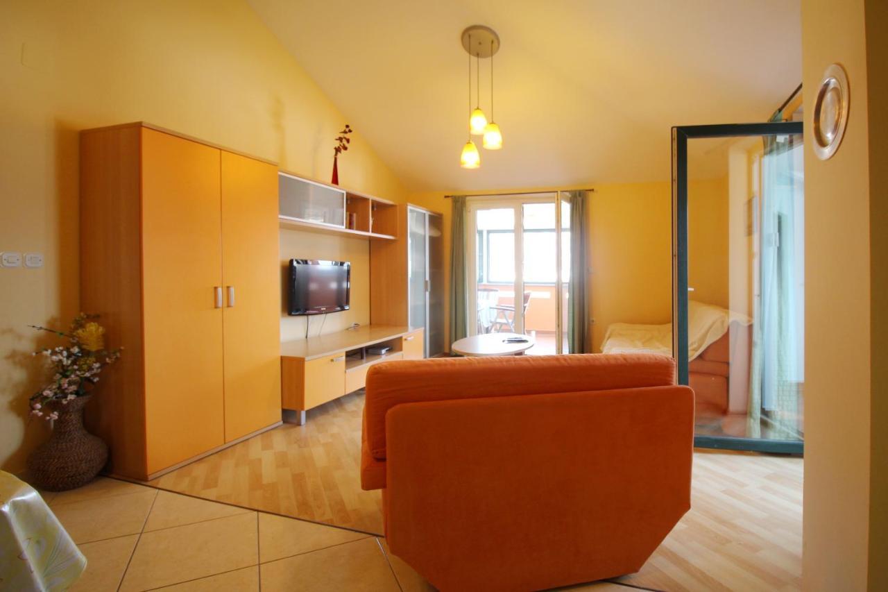 Apartments Pintar Zarok Baška Zewnętrze zdjęcie