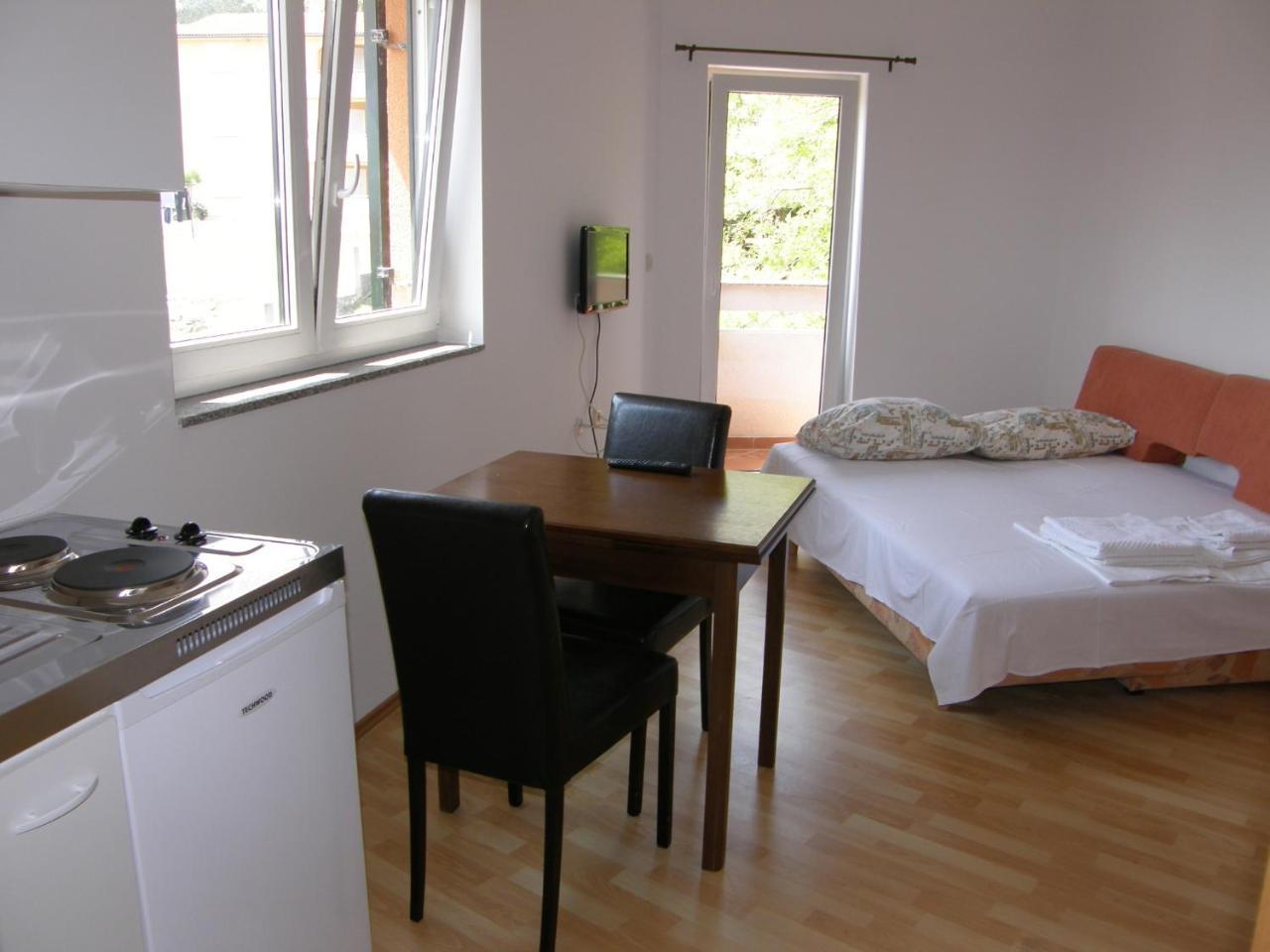 Apartments Pintar Zarok Baška Zewnętrze zdjęcie